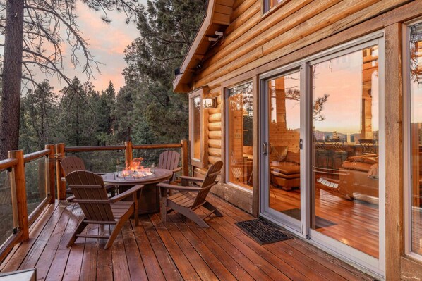 Outdoor dining - Starlight Sanctuary | Wow Views, AC, Near Slopes! (Big Bear Lake)