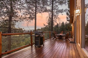 Outdoor dining - Starlight Sanctuary | Wow Views, AC, Near Slopes! (Big Bear Lake)