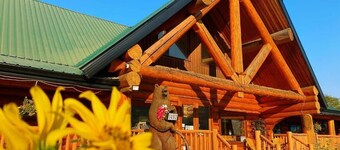 Bear's Claw Lodge