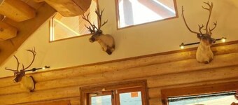 Bear's Claw Lodge