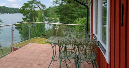 Gorgeous home in Vätö with house sea view