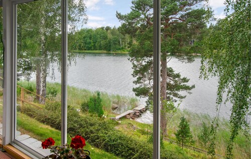 2 bedroom lovely home in Vätö