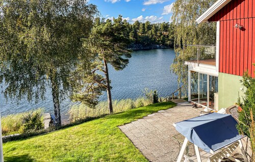 2 bedroom lovely home in Vätö