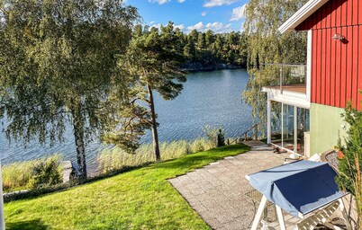 2 bedroom lovely home in Vätö