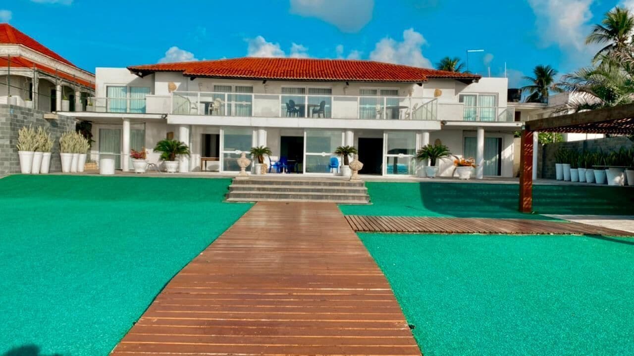 Fachada da propriedade