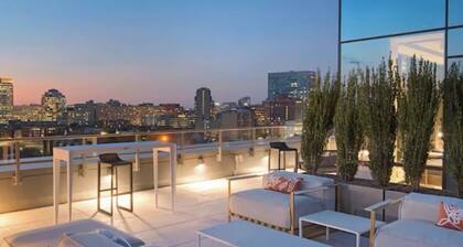 2-bedroom apart in Cambridge with balcony Garage parking