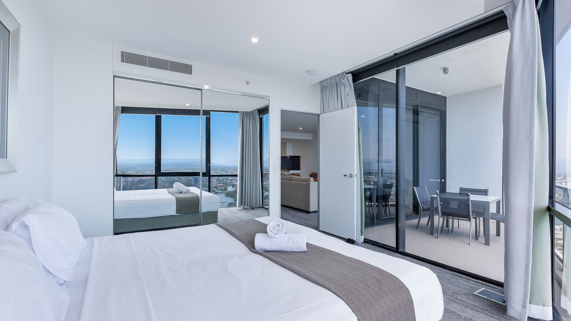 2 chambres, bureau, fer et planche à repasser, Wi-Fi gratuit