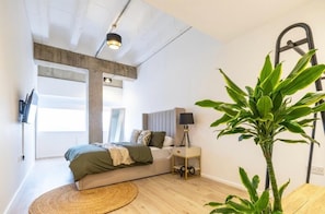 Apartment, Stadtblick | Verdunkelungsvorhänge, Bügeleisen/Bügelbrett, kostenloses WLAN