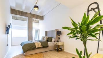 Cortinas blackout, tabla de planchar con plancha y wifi gratis