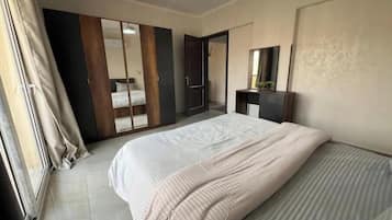 2 quartos, acesso à internet, roupa de cama