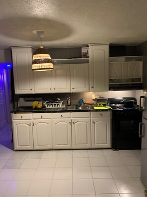 Microondas, placa de cocina