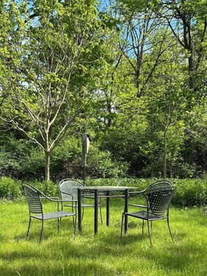 屋外ダイニングエリア