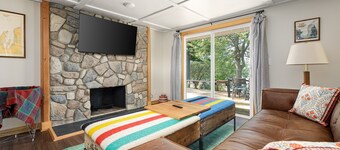 Dyer Lake Gallery Retreat • Lakefront • Deck + Fire Pit