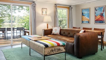 Smart TV, table football