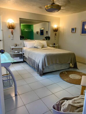 2 多间卧室、熨斗/熨衣板、WiFi、床单