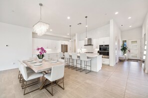 Unclassified image, 3 of 50, button