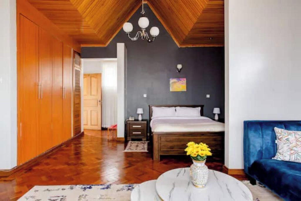 1 bedroom, iron/ironing board, internet, bed sheets