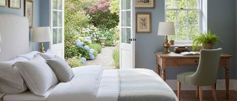 3 dormitoris, planxa i posts de planxar, wifi i roba de llit