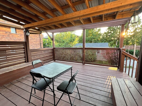 Outdoor dining