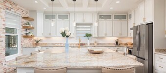 Stylish Lakefront Home in La Joya with Deck Views