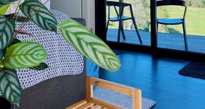 Stoney Chute Eco-Cabin 2: off-grid, cosy farm-stay retreat 5km from Nimbin.