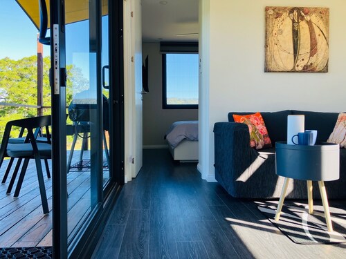 Stoney Chute Eco-Cabin 2: off-grid, cosy farm-stay retreat 5km from Nimbin.