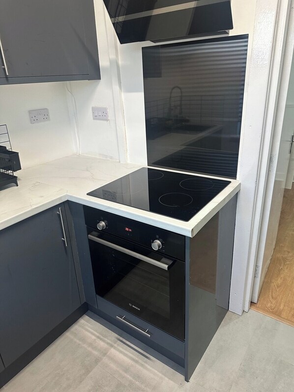Horno, placa de cocina, tostadora
