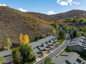 Exterior - Luxury 3-bedroom townhome in Park City / Nearby Skiing and Trials (Park City)
