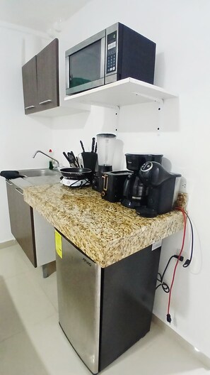 Microones i placa de cuina