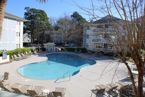 Outdoor pool - Short Walk to the Beach - Poolside Condo - Fiddler's Cove (Hilton Head Island)