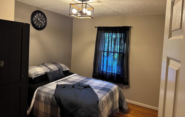 3 bedrooms, WiFi, bed sheets