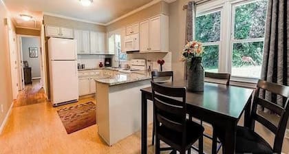 Adventure Hub/Near Pisgah National Forest, SierraNevada, Restaurants & Breweries