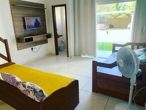 2 bedrooms, iron/ironing board, internet, bed sheets