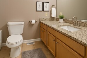 Hårtørrer, håndklæder, Sæbe, Toiletpapir