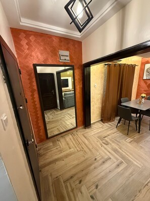Interior - Cozy 2 Bedroom Apartment at the heart of Accra, A feeling of home away from home (Accra)