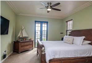 3 habitaciones, tabla de planchar con plancha, wifi y ropa de cama 