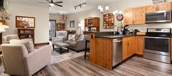 Basecamp GNP with a view! New listing 2/2 condo