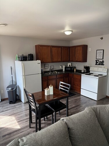  Apartment located in downtown Cedar Rapids above a family owned tattoo shop