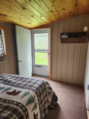 1 bedroom, WiFi, bed sheets - Our Little Red Cabin (Cuba)