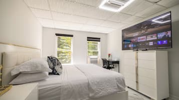 1 bedroom, desk, iron/ironing board, free WiFi