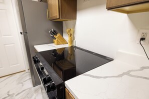微波炉、烤箱、炉灶、茶具/咖啡用具