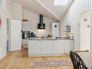 Fridge, microwave, dishwasher, cookware/dishes/utensils