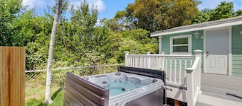 Lovely dog-friendly home near the ocean with hot tub & grill