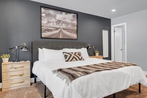 4 室のベッドルーム、WiFi、ベッドシーツ