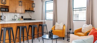 Casa Aguilera · Cozy 2BR w/ Private Indoor Patio
