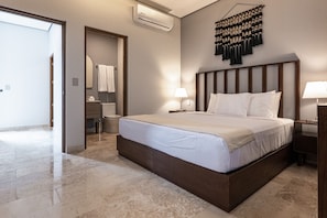 3 bedrooms, iron/ironing board, Internet, bed sheets