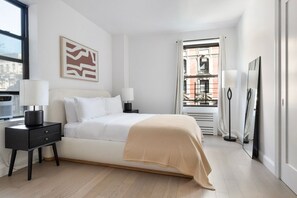 3 عدّة غرف نوم ومكواة/لوح كي وواي فاي وملاءات أسرّة