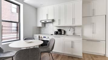 Fridge, microwave, oven, dishwasher