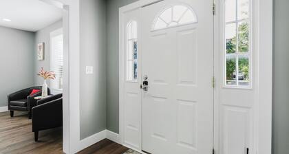 Massive 3BR Stay with Private Office & Extra-Large Living/Dining