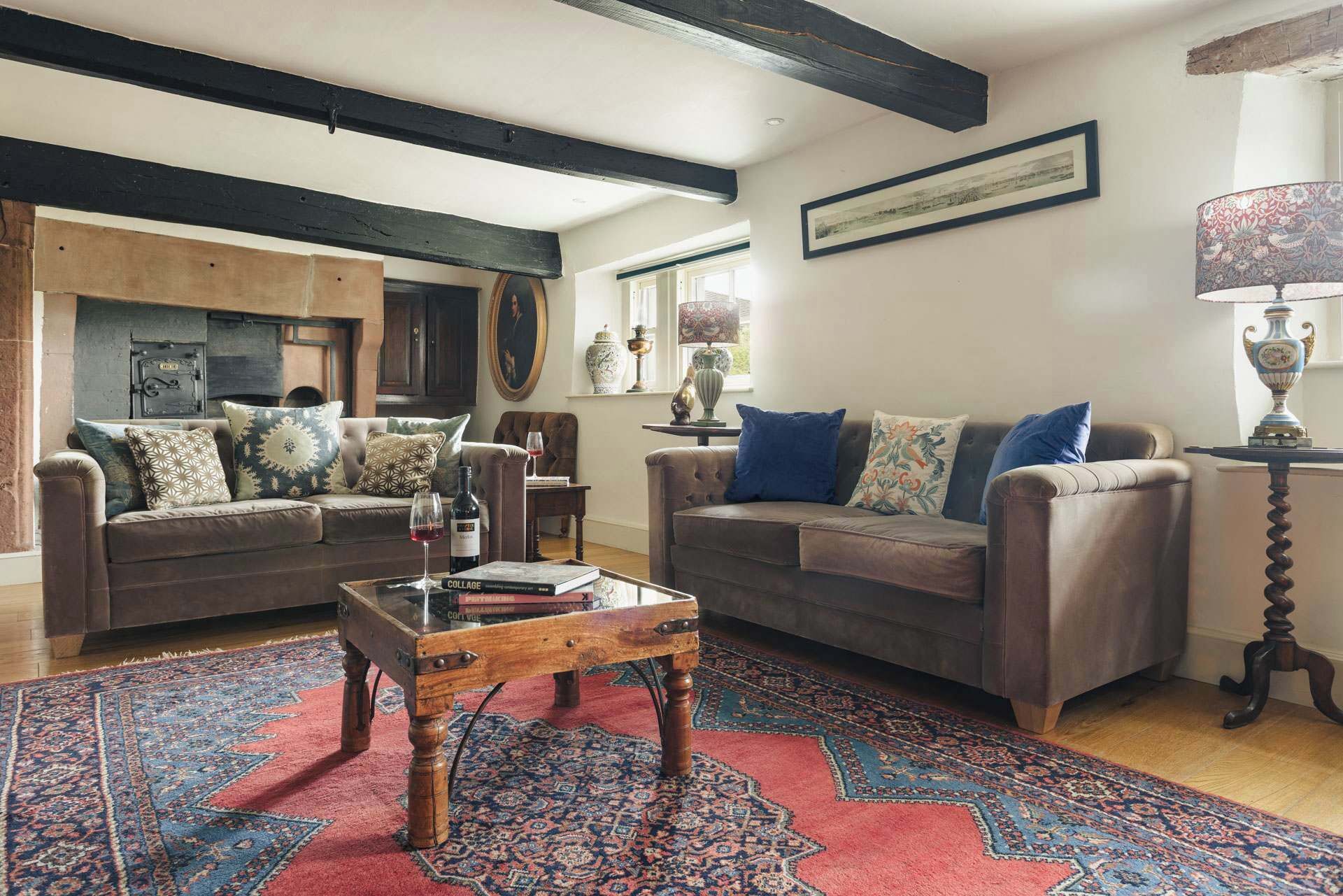 TV, fireplace, offices